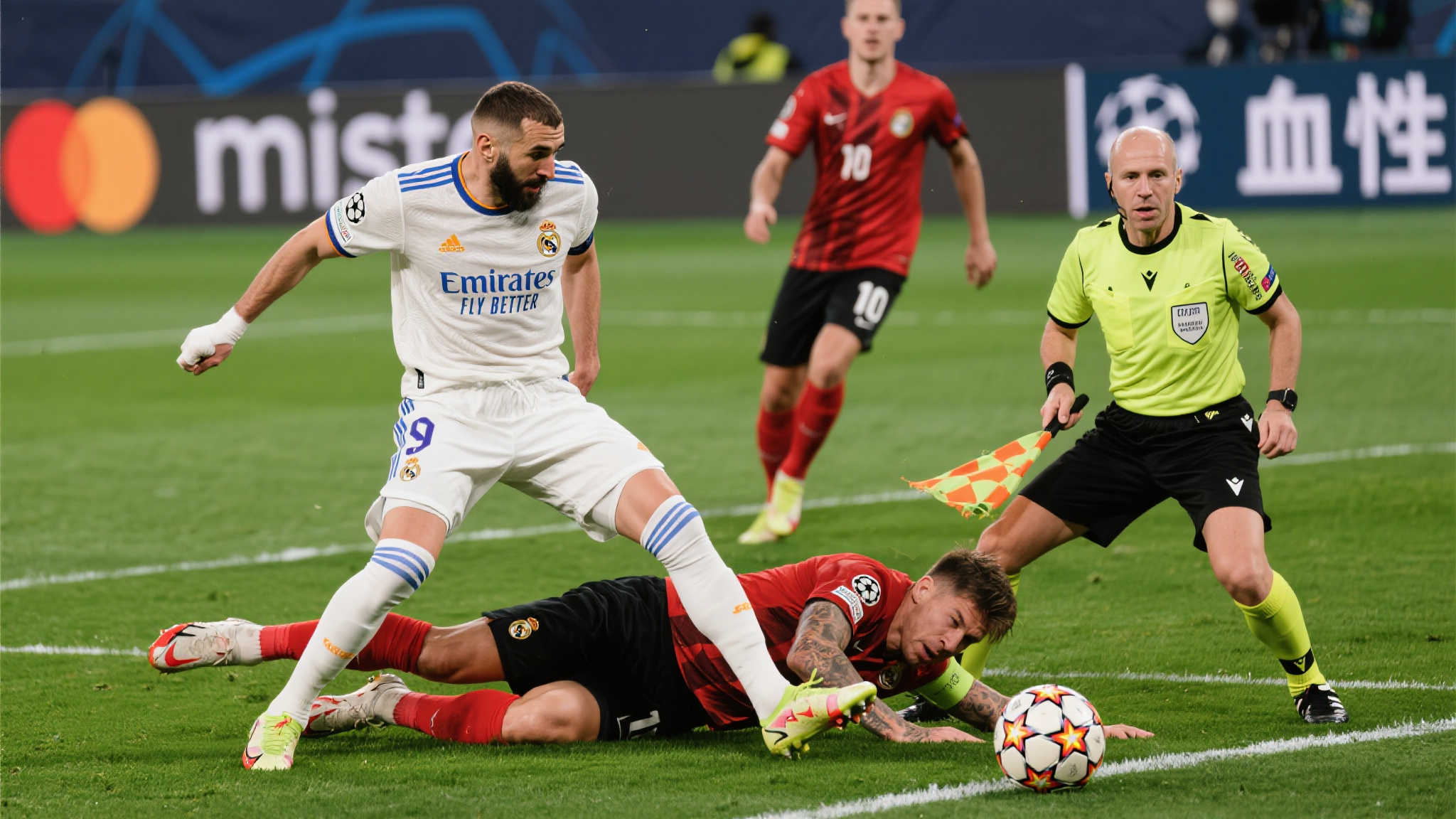 皇马，这支全球足坛的巨无霸，向来以技战术和明星球员